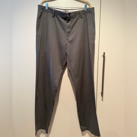 Dockers Men's Charcoal Chinos - Picture 1 of 9